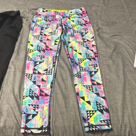 Victoria's Secret Pants - Victoria's Secret Multicolor Geometric Leggings